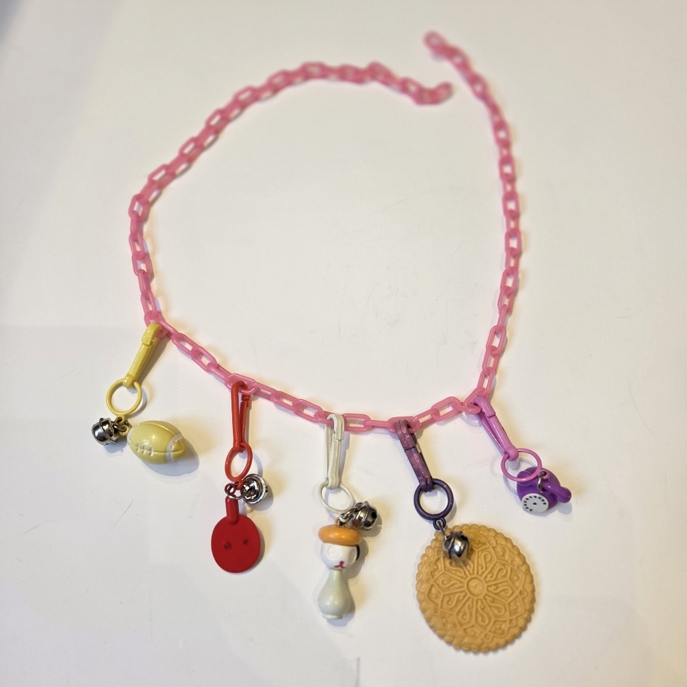 Vintage 80s Plastic Chain With 5 Clip On Flash Charms